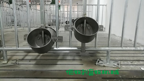 不锈钢猪用饮水碗 不锈钢猪用饮水碗